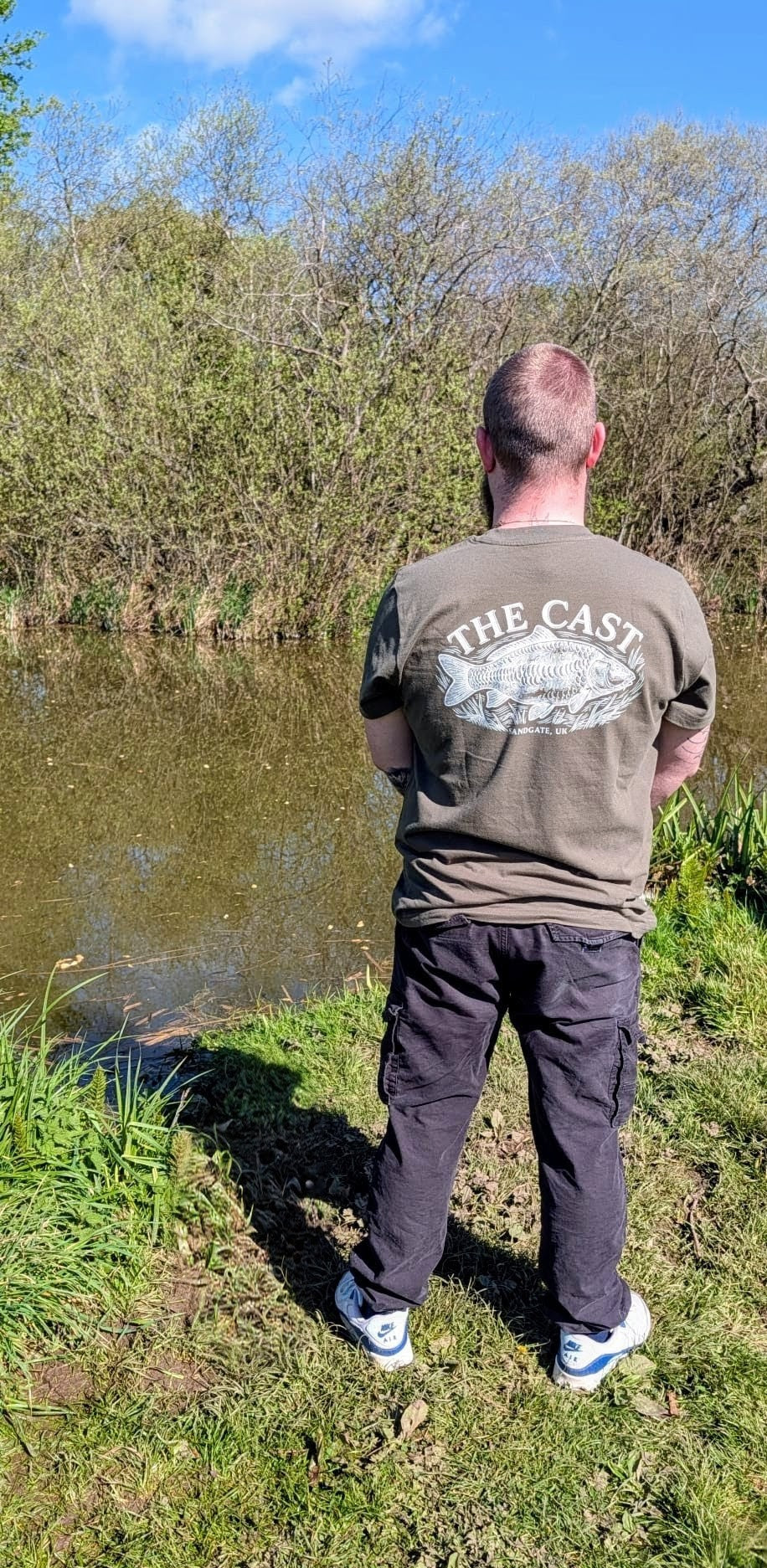 The Cast Heavyweight Carp T-Shirt